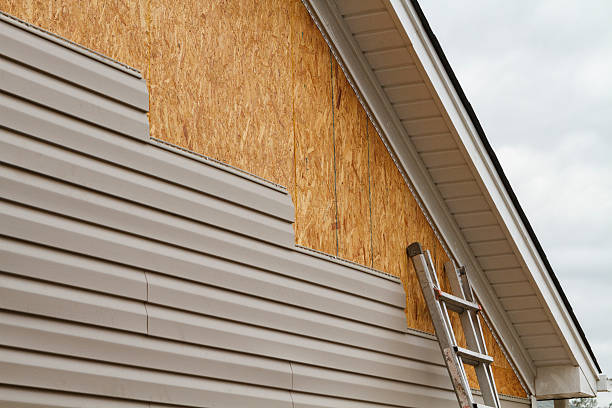 Professional Siding Inspection technician working in South River, NJ